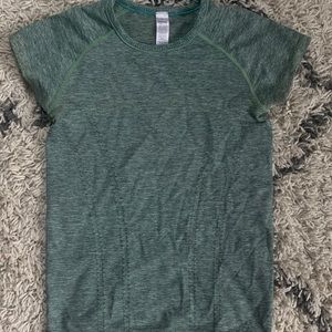 ivivva fly tech short sleeve